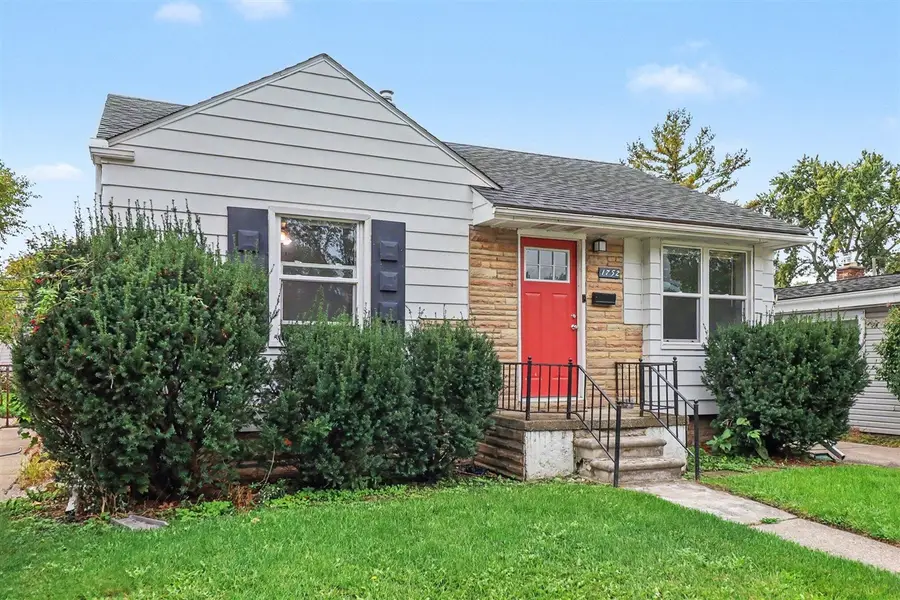 1752 E Milton, Hazel Park, MI 48030 - #3