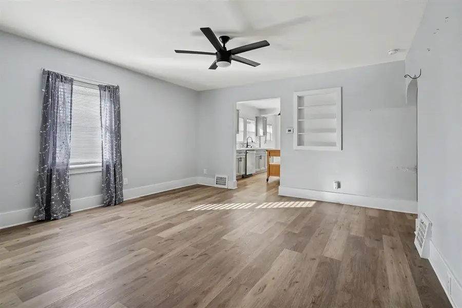 106 Marshall, Jackson, MI 49202 - #3
