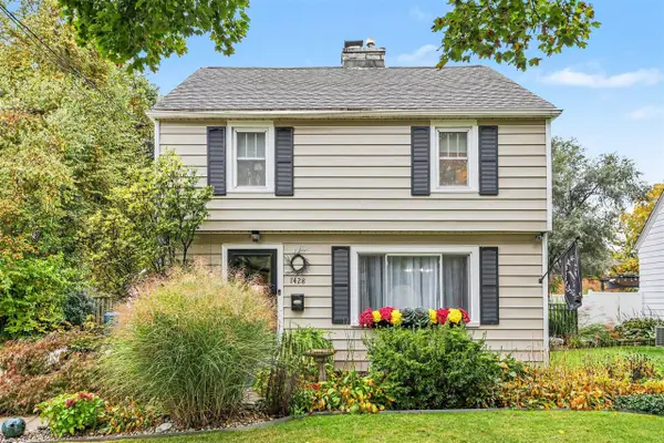 1428 Sheridan, Kalamazoo, MI 49001