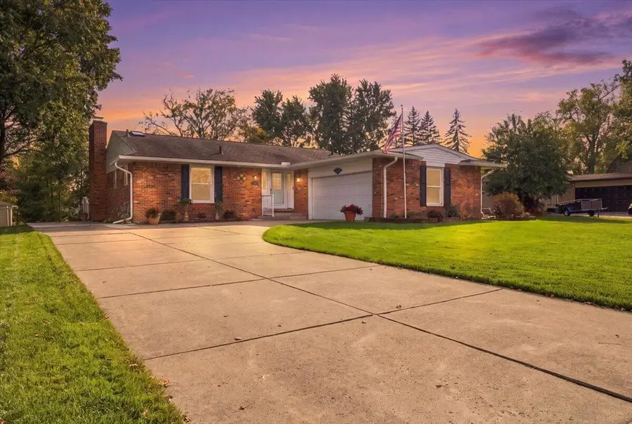 36571 Gardner, Livonia, MI 48152 - #2