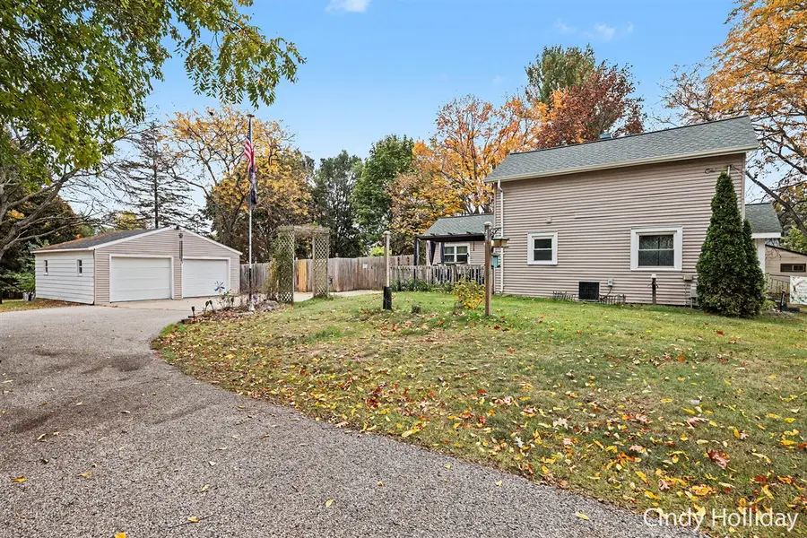 1014 N 5th, Greenville, MI 48838 - #2