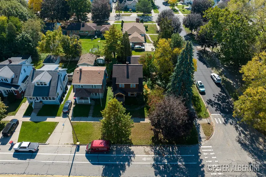 1050 Lake Michigan, Grand Rapids, MI 49504 - #2