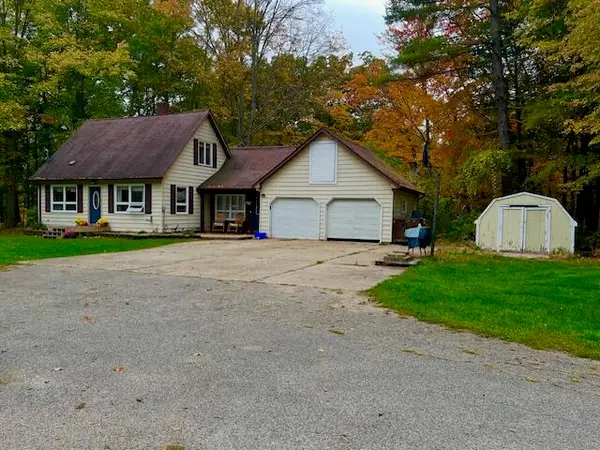 831 N Darling, Fremont, MI 49412