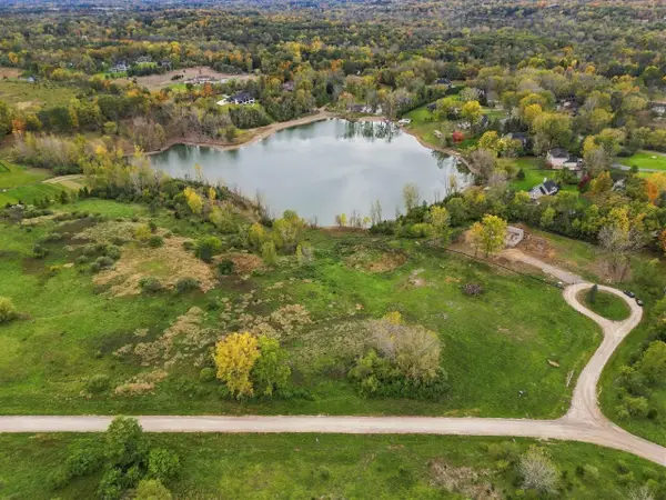 5670 E Stone Valley, Ann Arbor, MI 48105