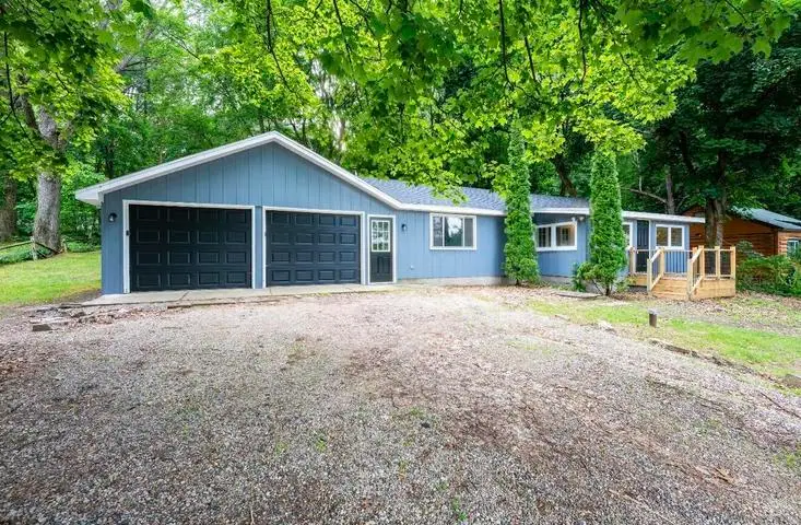8324 Je-ne-be, Rockford, MI 49341 - #2