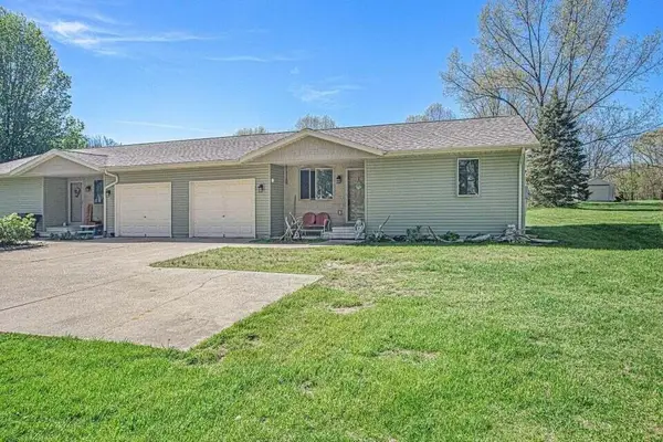1240 103rd, Plainwell, MI 49080