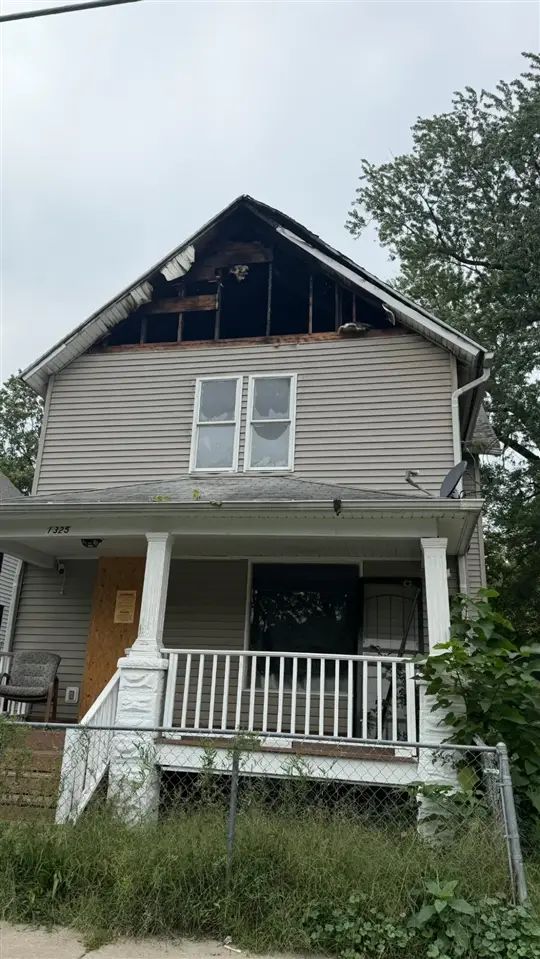 1325 Krom, Kalamazoo, MI 49007