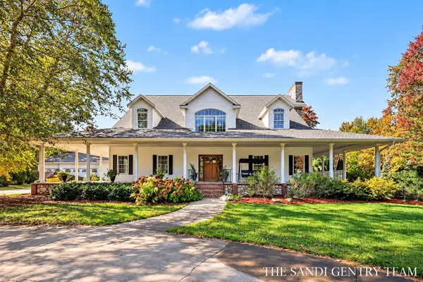 2622 Primrose Creek, Fruitport, MI 49415