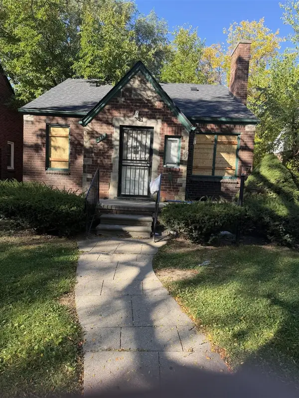 8227 Coyle, Detroit, MI 48228