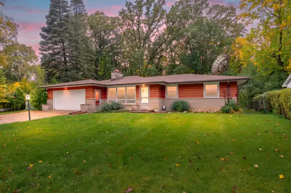 115 Cherry Hill, Kalamazoo, MI 49006
