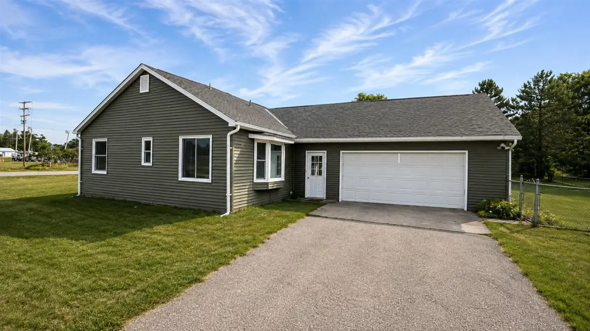 20085 11 Mile, Big Rapids, MI 49307 - #1