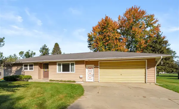 34372 Mill Lake, Gobles, MI 49055