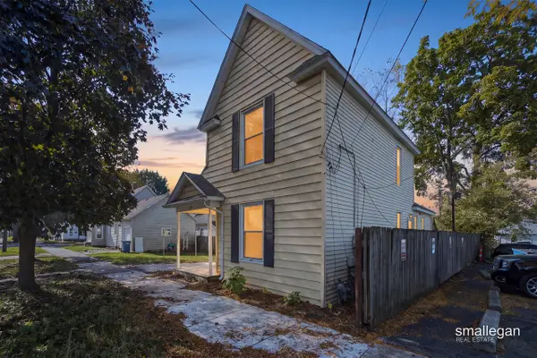15 Gunnison, Grand Rapids, MI 49504