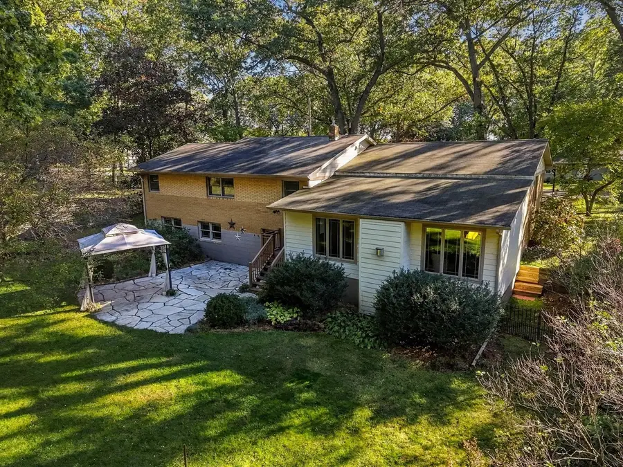 2735 Wildwood, Stevensville, MI 49127 - #2