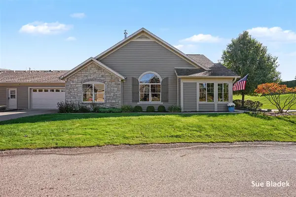 1201 Riverview, Holland, MI 49423