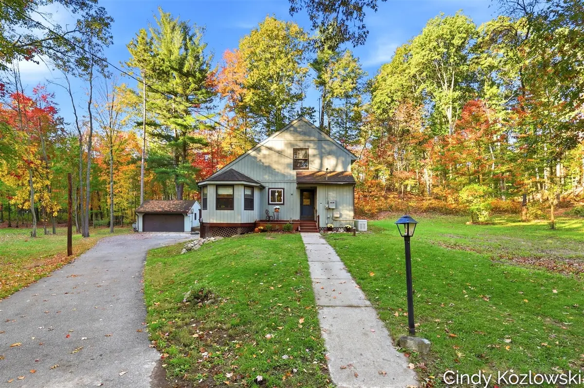 3131 Bewell, Lowell, MI 49331 - #1