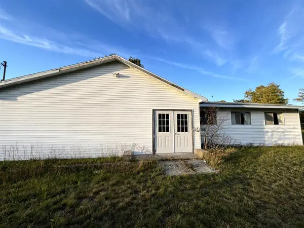 7662 W Co Road 612, Frederic, MI 49733