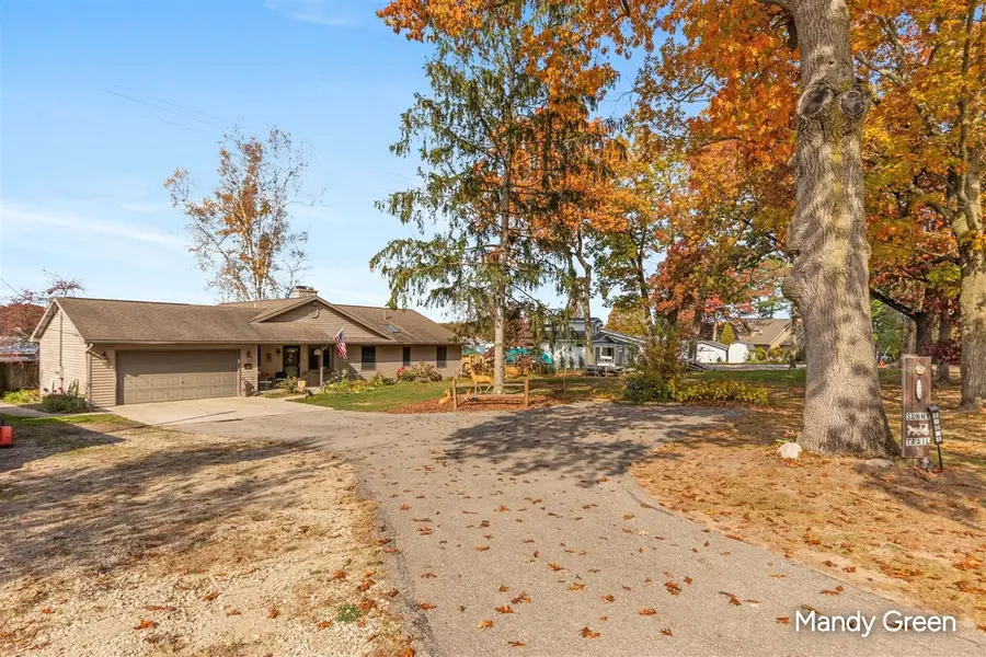 601 Sunny, Greenville, MI 48838 - #3
