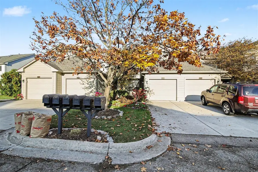 3320 Breckland #85, Ann Arbor, MI 48108 - #2