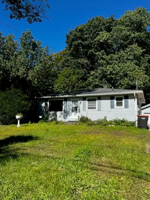 2211 W Lakewood, Holland, MI 49424