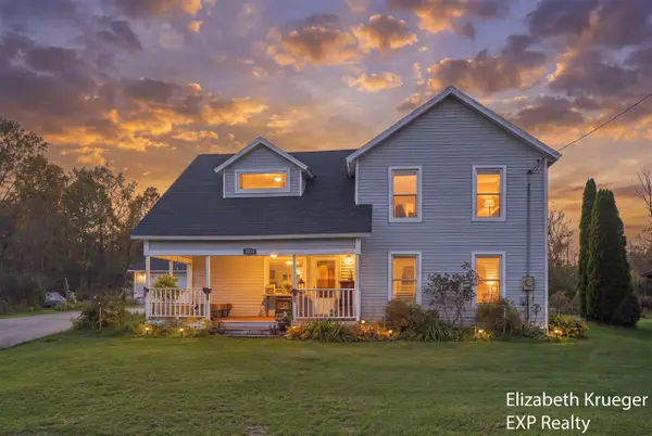 2552 56th, Fennville, MI 49408