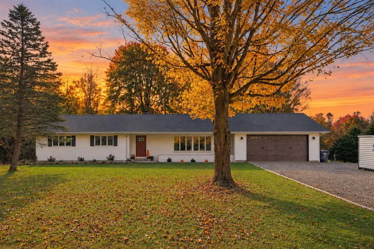 6374 E E, Richland, MI 49083 - #1