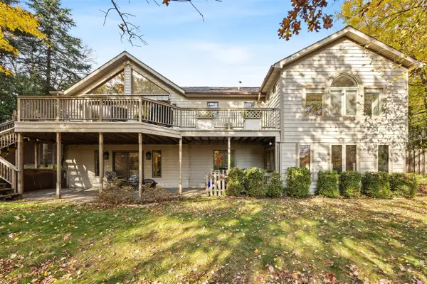 5256 E Woodmeade, Ada, MI 49301