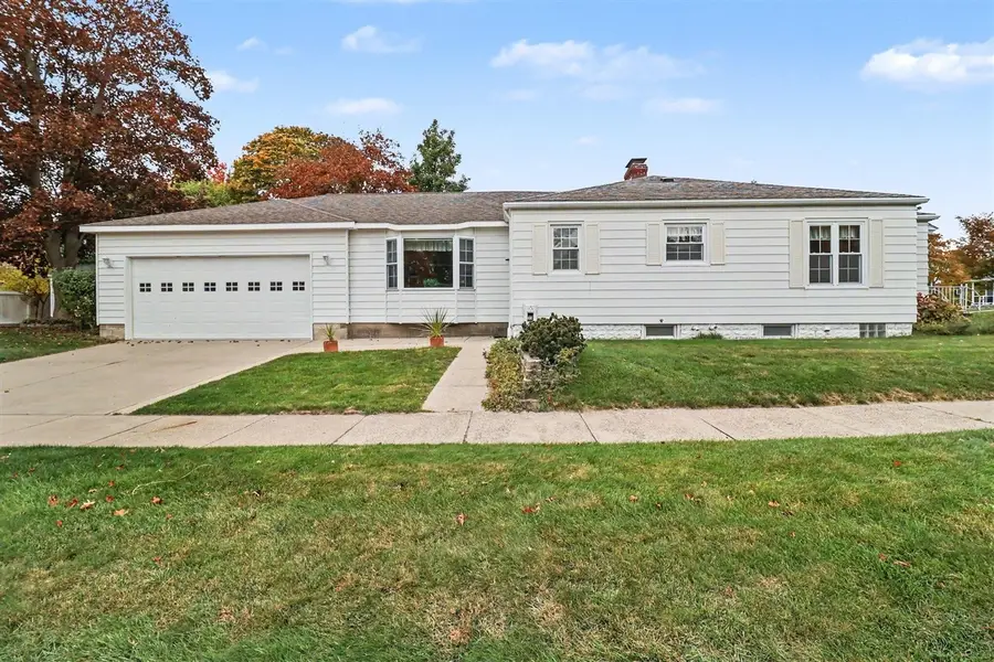 401 N Gaylord, Ludington, MI 49431 - #3