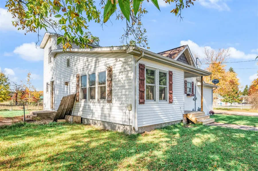 389 N Perry, Barryton, MI 49305 - #3
