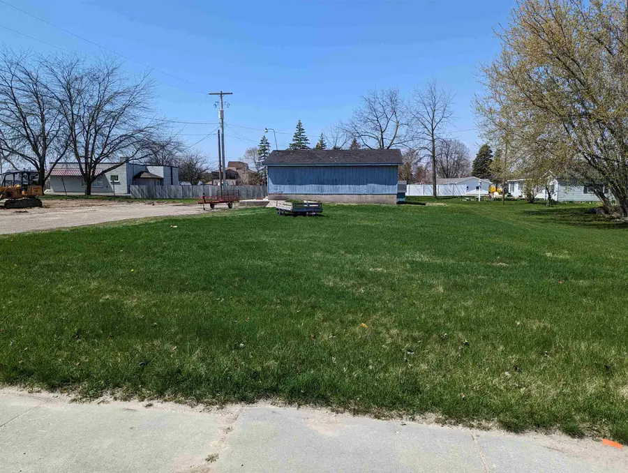 100 W Huron, Au Gres, MI 48703 - #2