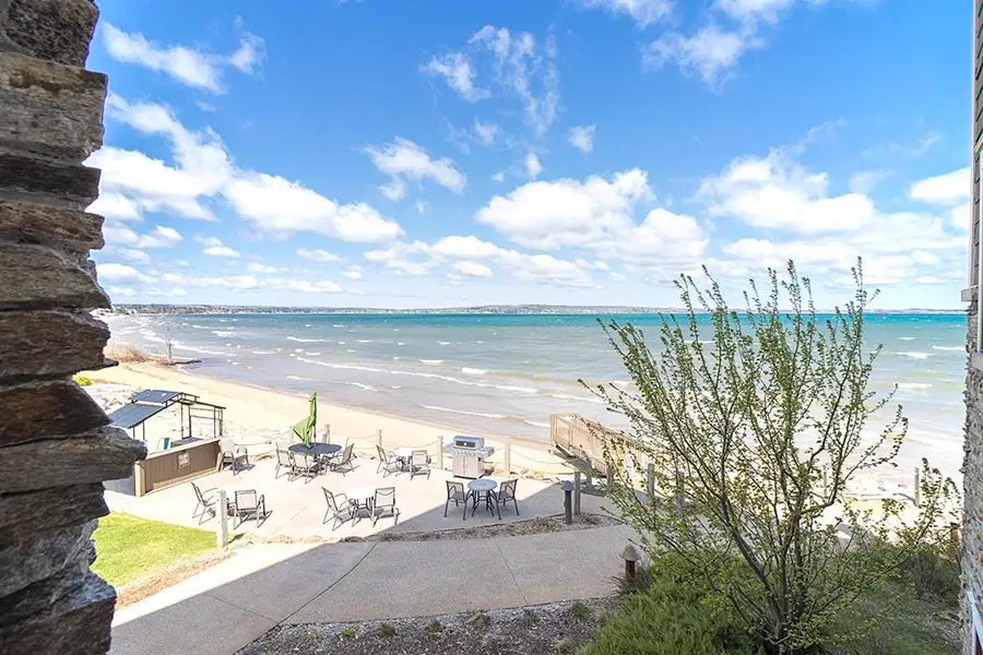 2035 N Us-31 N #301, Traverse City, MI 49686 - Image #3