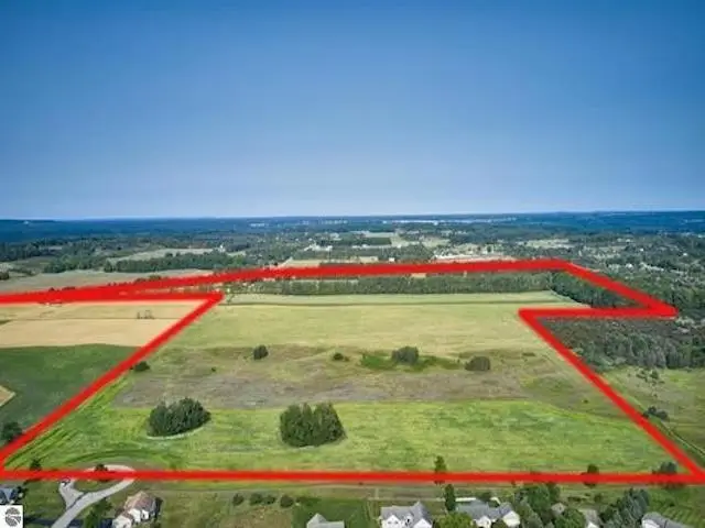 741 S Garfield, Traverse City, MI 49696 - Image #3