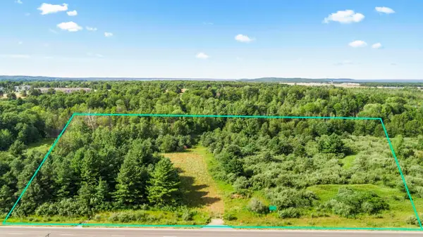 00 W Hammond, Traverse City, MI 49686