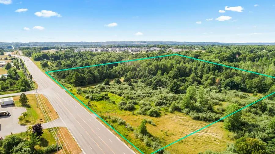 00 W Hammond, Traverse City, MI 49686 - #2