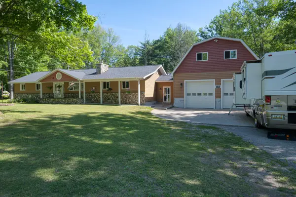 7203 Co Road 612, Kalkaska, MI 49646