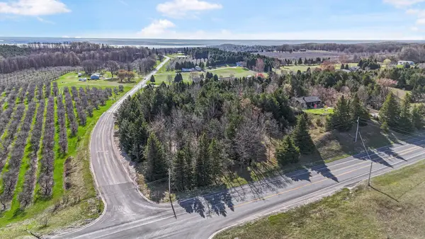 12121 S Bugai, Cedar, MI 49621