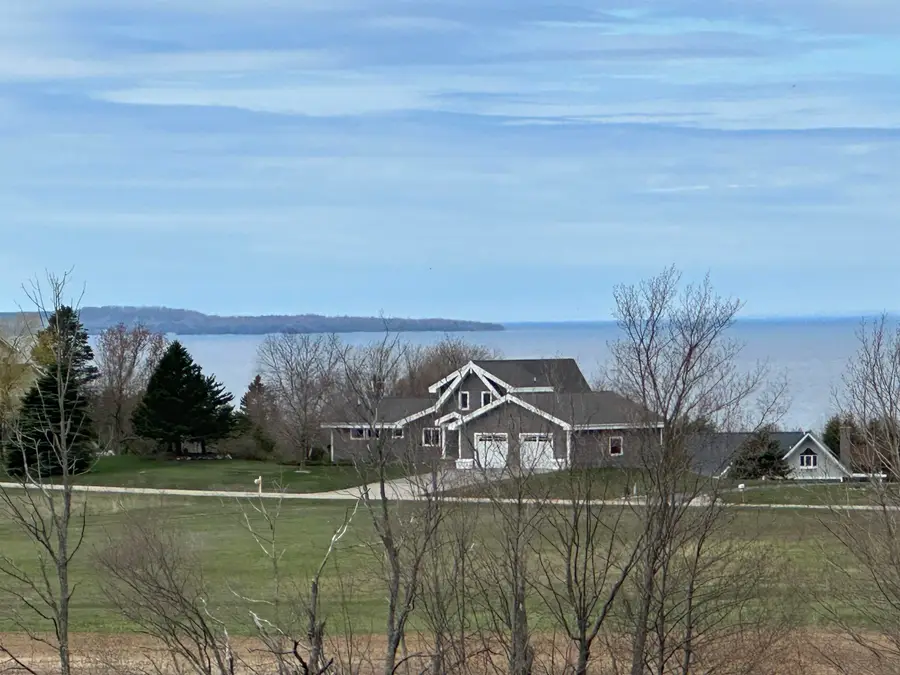 8 Foxview, Charlevoix, MI 49720 - #2