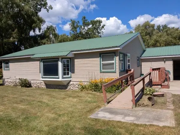 10 W Maple Ridge, Twining, MI 48766