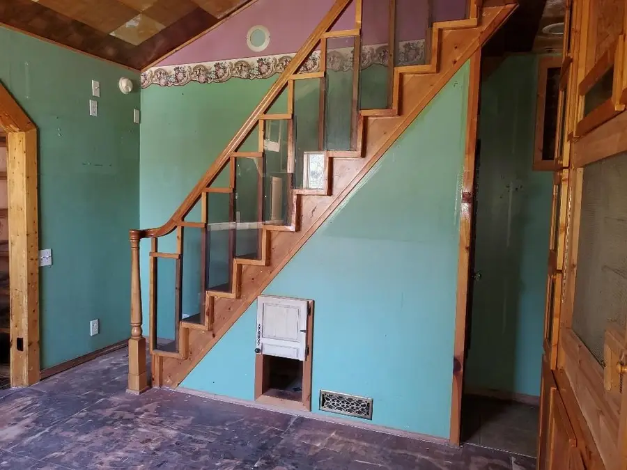 312 S Brown, Edmore, MI 48829 - Image #3