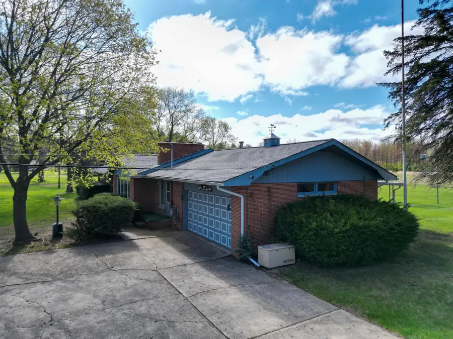 8670 E Pickard, Mount Pleasant, MI 48858 - Image #2