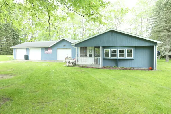 1078 Duquesa, Weidman, MI 48893
