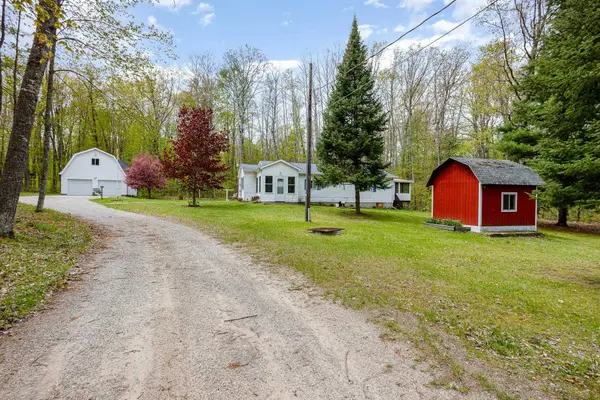 6924 Leslie, Hale, MI 48739