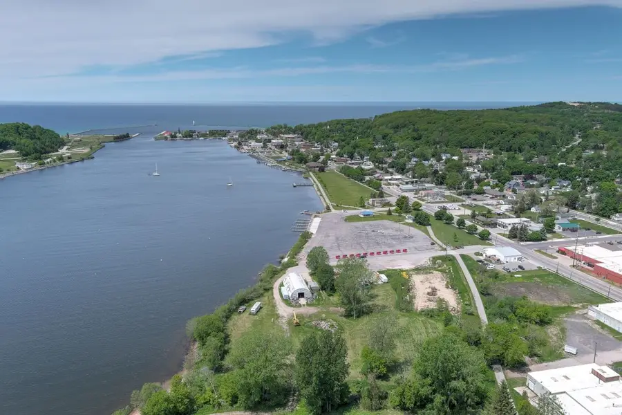903 Main, Frankfort, MI 49635 - #2