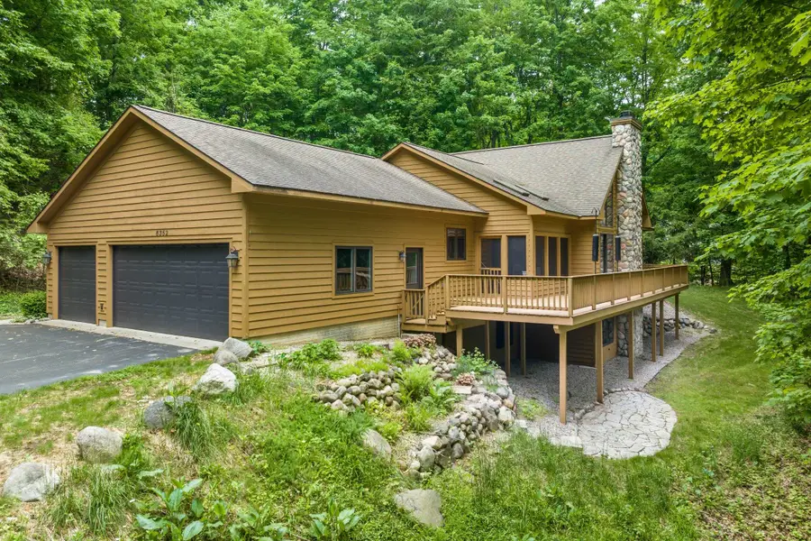 6352 S Westwood, Suttons Bay, MI 49682 - Image #2