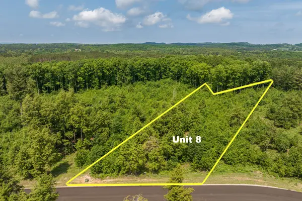 8824 Hemlock Hill, Traverse City, MI 49685