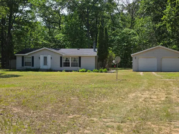 2560 S Yukon, Mikado, MI 48745