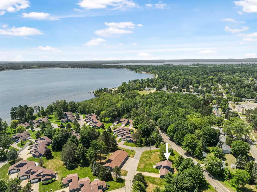 200 North Shore Drive East, Cadillac, MI 49601 - Image #2