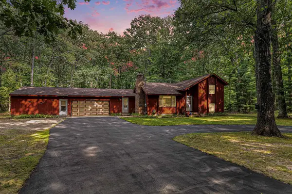 1781 Rogers, Grawn, MI 49637