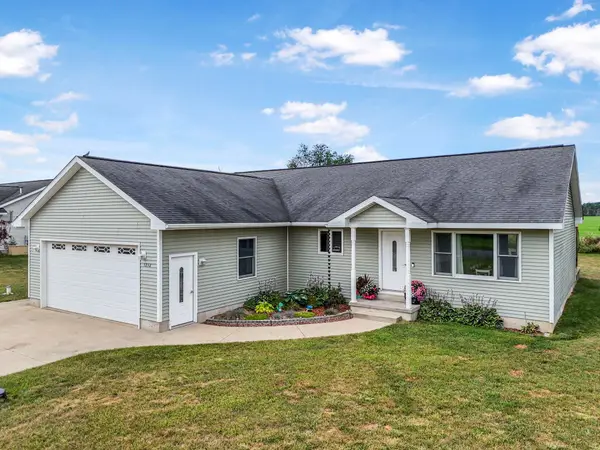 5232 S North Country, Lake City, MI 49651