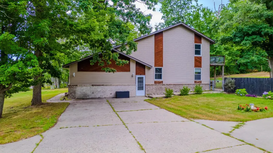 1825 W Sunset, Roscommon, MI 48653 - Image #2